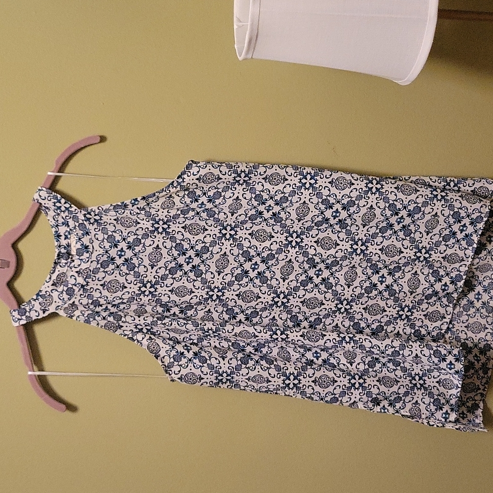Sleeveless Top, Paper Crane, Size Large.